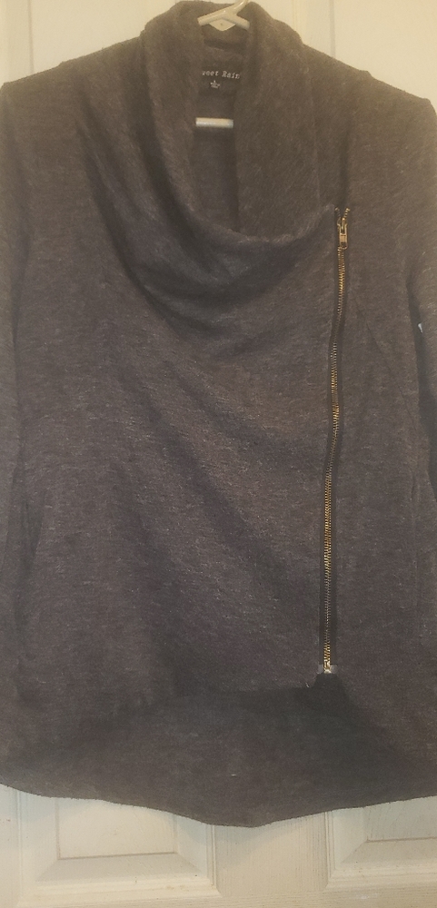 Sweet Rain | Asymmetrical Zip Up